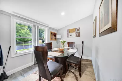 110 N Park Avenue, Bay Shore, NY 11706 - Photo 7