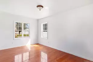 109 Gordon Ave, Westbury, NY 11590 - Photo 9
