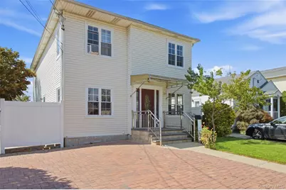 109 Gordon Avenue, Westbury, NY 11590 - Photo 3
