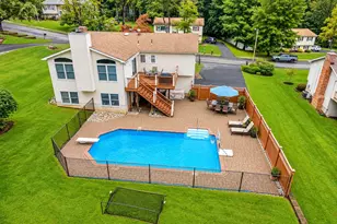 3 5 Oaks Ln, Valley Cottage, NY 10989 - Photo 3