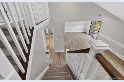 176 Melanie Way, Commack, NY 11725 - Photo 15