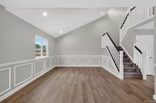 176 Melanie Way, Commack, NY 11725 - Photo 9