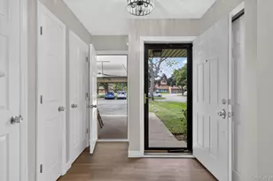 176 Melanie Way, Commack, NY 11725 - Photo 3