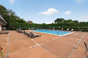 176 Melanie Way, Commack, NY 11725 - Photo 41