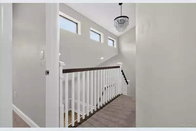 176 Melanie Way, Commack, NY 11725 - Photo 17