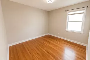 83 Heitz Pl, Hicksville, NY 11801 - Photo 9