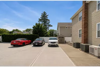 83 Heitz Place, Hicksville, NY 11801 - Photo 13