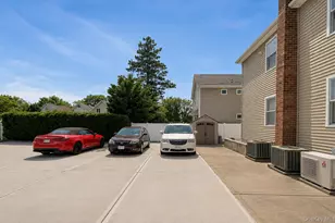 83 Heitz Pl, Hicksville, NY 11801 - Photo 13