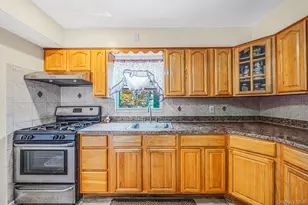 86-18 164th St, Jamaica, NY 11432 - Photo 25