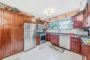 86-18 164th St, Jamaica, NY 11432 - Photo 9