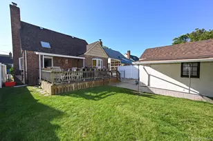 233 Cleveland St, Franklin Square, NY 11010 - Photo 21