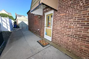 233 Cleveland St, Franklin Square, NY 11010 - Photo 23