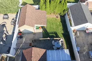 233 Cleveland St, Franklin Square, NY 11010 - Photo 3
