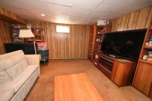 233 Cleveland St, Franklin Square, NY 11010 - Photo 17