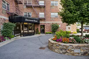 20 Secor Pl, Yonkers, NY 10704 - Photo 1