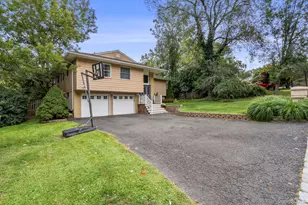 95 Patchogue Dr, Rocky Point, NY 11778 - Photo 39