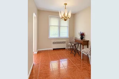 712 E 232nd Street, Bronx, NY 10466 - Photo 5