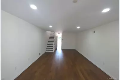 7306 Amboy Road, New York, NY 10307 - Photo 5
