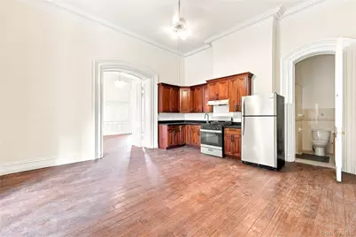 11-41 123rd Street, College Point, NY 11356 - Photo 9