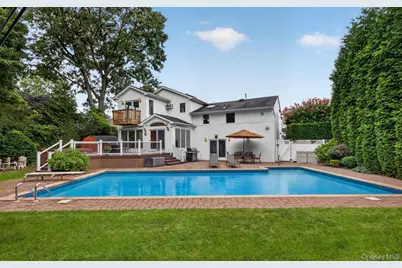 33 Phipps Lane, Plainview, NY 11803 - Photo 37
