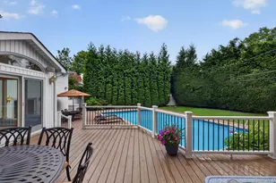 33 Phipps Ln, Plainview, NY 11803 - Photo 43