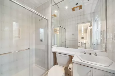1499 Eric Lane, East Meadow, NY 11554 - Photo 27