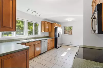 19 Miron Drive, Poughkeepsie, NY 12603 - Photo 13