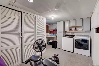 24 Jerome Drive, Farmingdale, NY 11735 - Photo 11