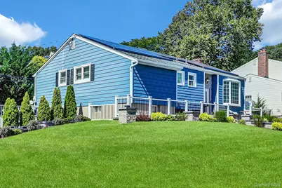 24 Jerome Drive, Farmingdale, NY 11735 - Photo 27