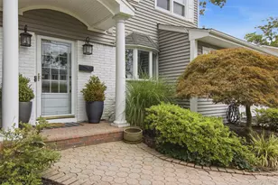 10 Hilltop Ln, Oyster Bay, NY 11771 - Photo 3