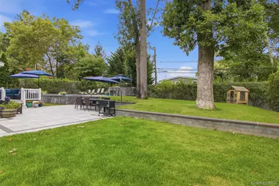10 Hilltop Lane, Oyster Bay, NY 11771 - Photo 41