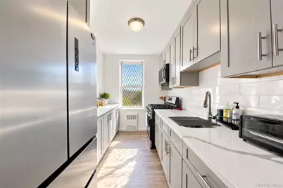 300 N Broadway #4M, Yonkers, NY 10701 - Photo 1