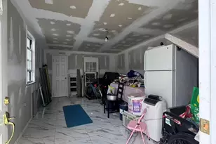 140-24 Quince Ave, Flushing, NY 11355 - Photo 11