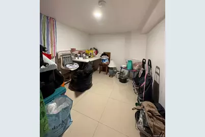 140-24 Quince Avenue, Flushing, NY 11355 - Photo 17