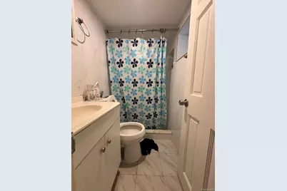 140-24 Quince Avenue, Flushing, NY 11355 - Photo 19