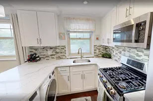 58-22 251st St, Little Neck, NY 11362 - Photo 9