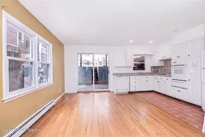 187 Woodland Avenue, Yonkers, NY 10703 - Photo 11