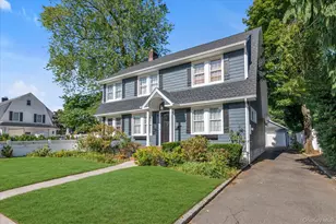 238 Burtis Ave, Rockville Centre, NY 11570 - Photo 25