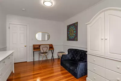 238 Burtis Avenue, Rockville Centre, NY 11570 - Photo 19