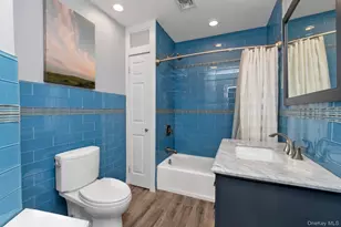 238 Burtis Ave, Rockville Centre, NY 11570 - Photo 17