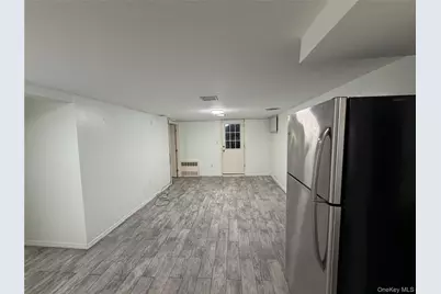 18 Alexander Avenue, Hicksville, NY 11801 - Photo 17