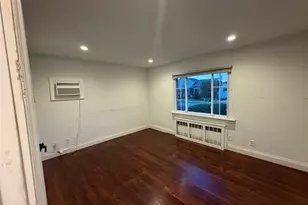 18 Alexander Ave, Hicksville, NY 11801 - Photo 7