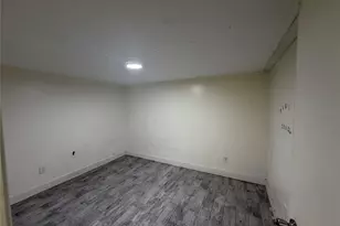 18 Alexander Ave, Hicksville, NY 11801 - Photo 19