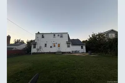 18 Alexander Avenue, Hicksville, NY 11801 - Photo 3
