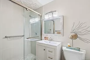 21 Revere Dr, Sayville, NY 11782 - Photo 17