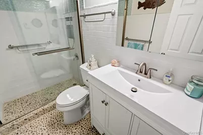 21 Revere Drive, Sayville, NY 11782 - Photo 23
