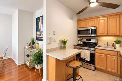 370 W Broadway #2A, Long Beach, NY 11561 - Photo 9