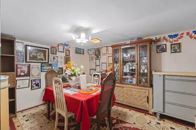 684 Newton Avenue, Uniondale, NY 11553 - Photo 11