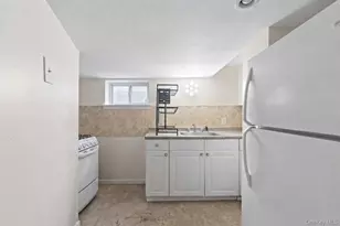 684 Newton Ave, Uniondale, NY 11553 - Photo 13