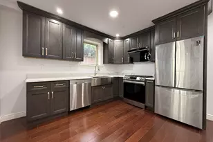 9-24 129th St, College Point, NY 11356 - Photo 7